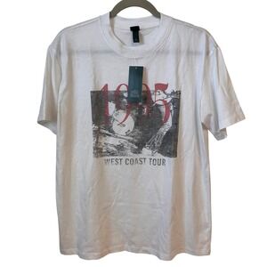 NWT Wild Fable Women's T Shirt XS White‎ West Coast Tour Graphic Vintage Style
